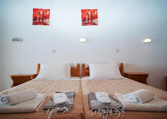 Kostas Beach Apartments